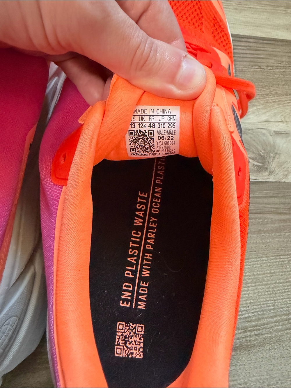 ADISTAR CS RUNNING SHOES - Picture 6 of 7